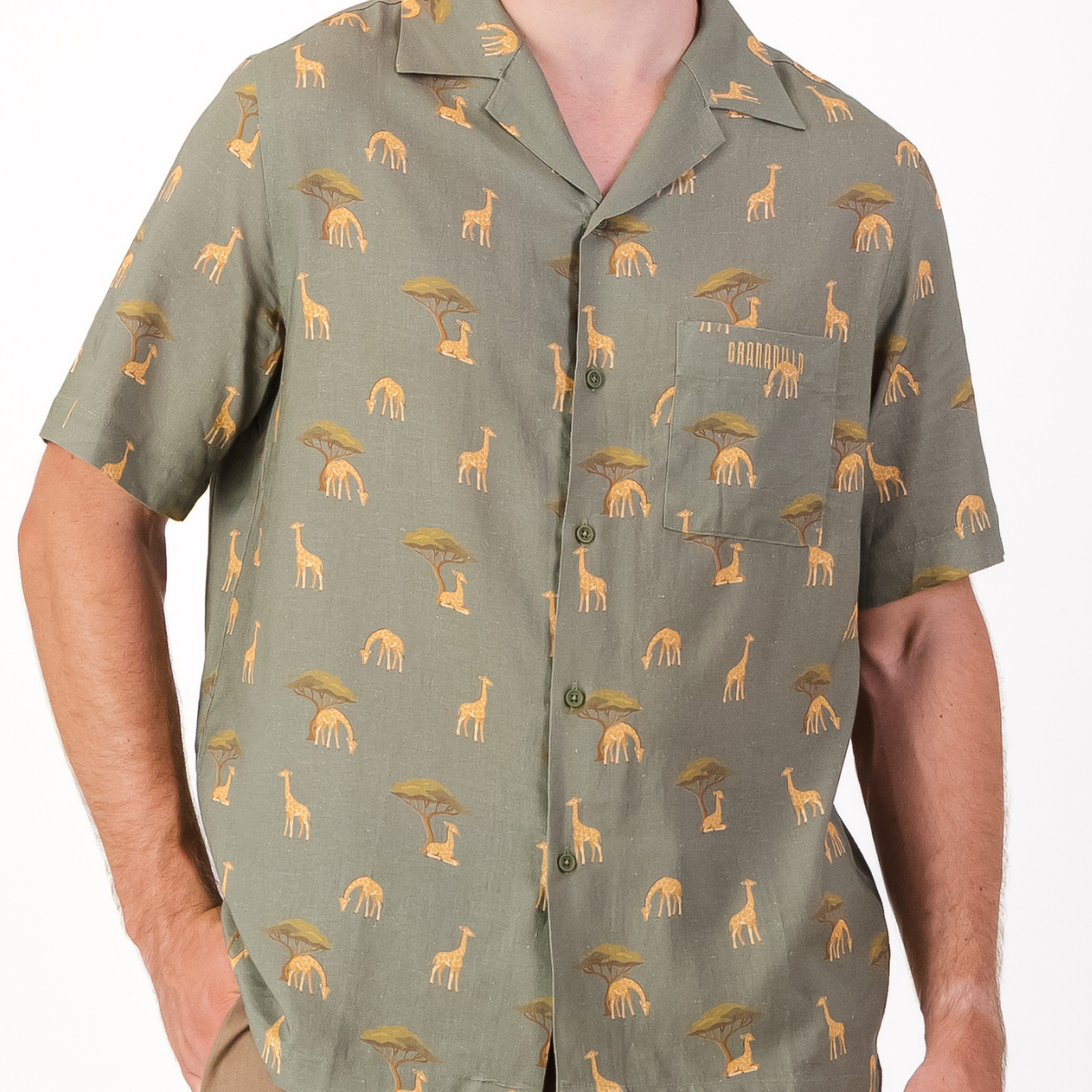 Mens Short Sleeve Revere Collar Shirt | Giraffes / Green