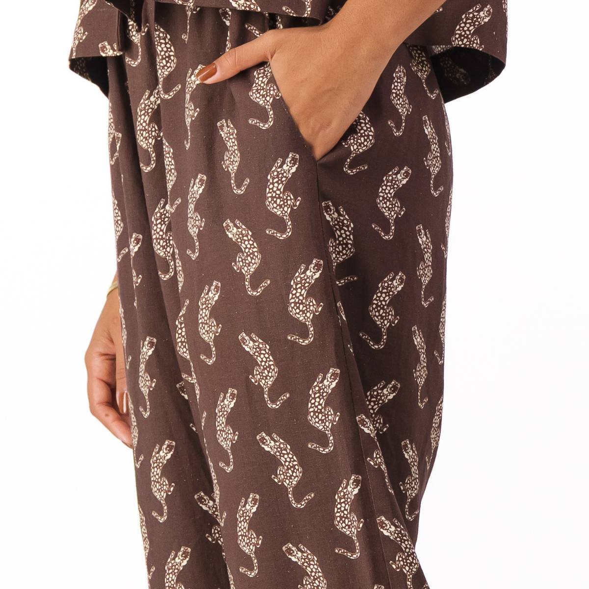 Womens Pull on Pants / Leopard / Brown